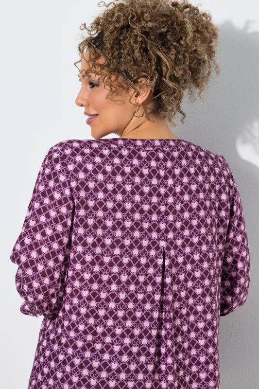 Geometric Heart Print 3/4 Sleeve Blouse