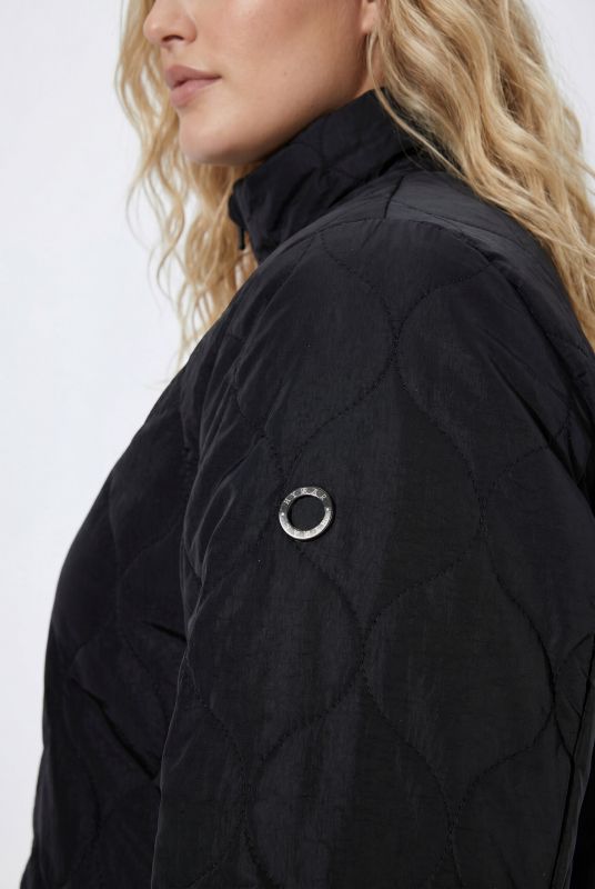 HYPRAR Ogee Quilted Water-Repellent Jacket