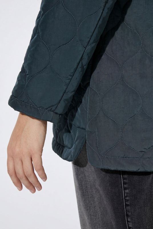 HYPRAR Ogee Quilted Water-Repellent Jacket