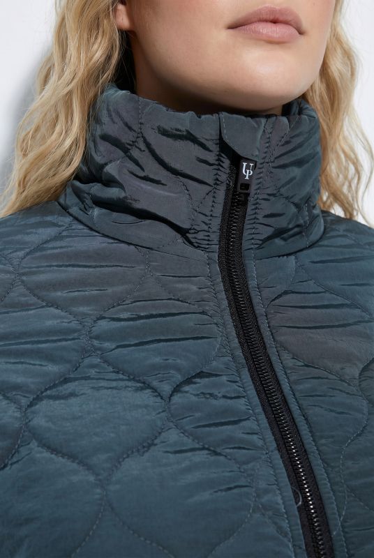 HYPRAR Ogee Quilted Water-Repellent Jacket