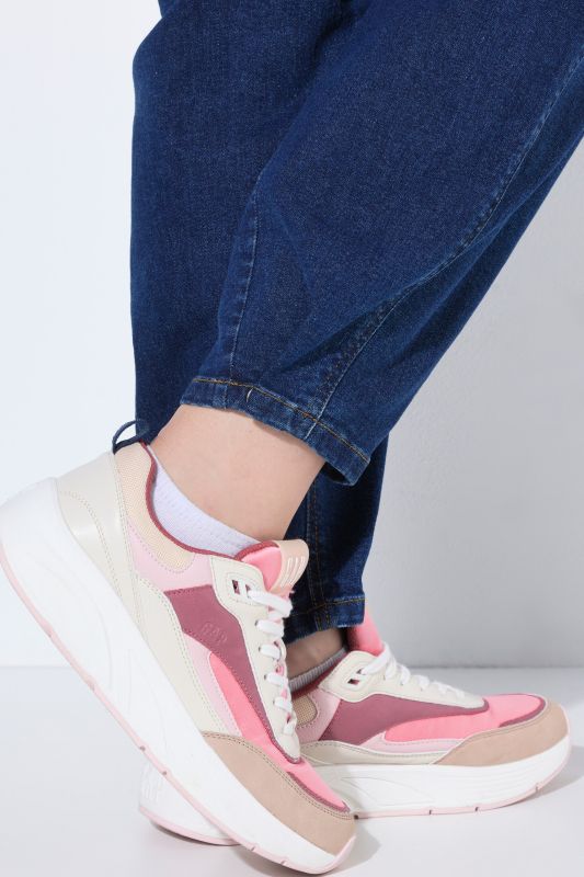 Stretch Fit Barrel Leg Jeans