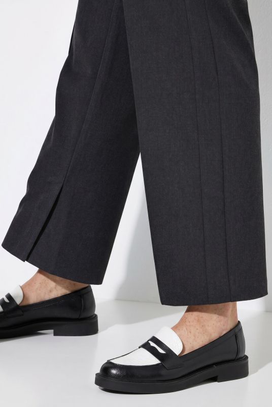 Front Pleat Stretch Fit Pants