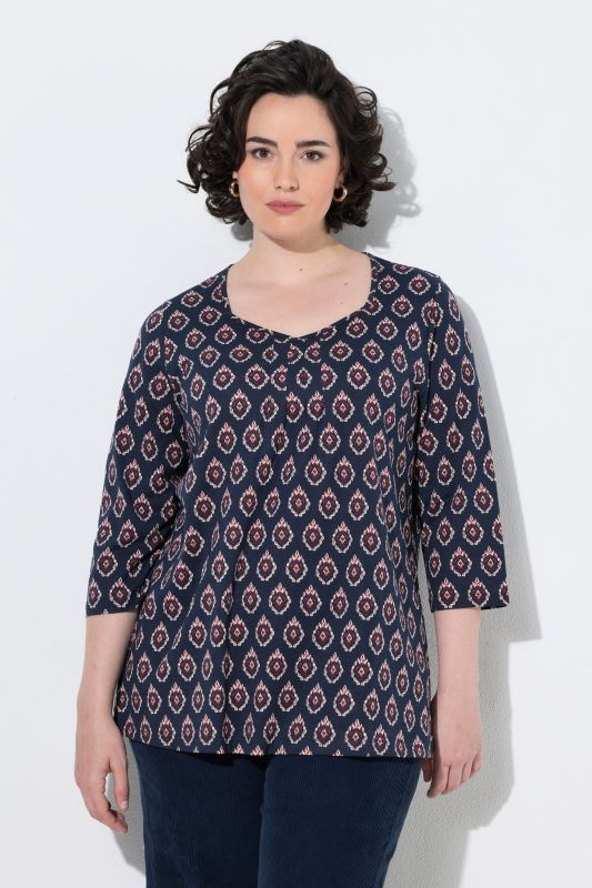 Ikat Medallion PRint 3/4 Sleeve Sweetheart Neckline Tee