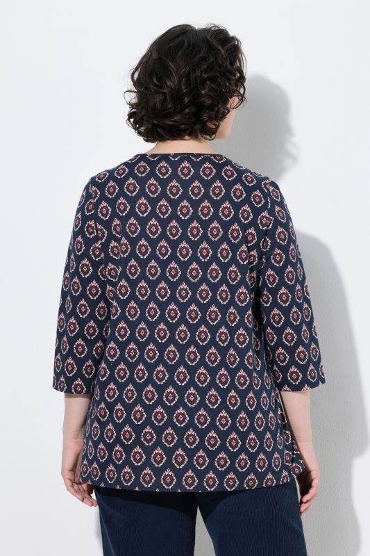 Ikat Medallion PRint 3/4 Sleeve Sweetheart Neckline Tee