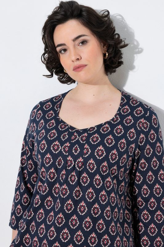 Ikat Medallion PRint 3/4 Sleeve Sweetheart Neckline Tee
