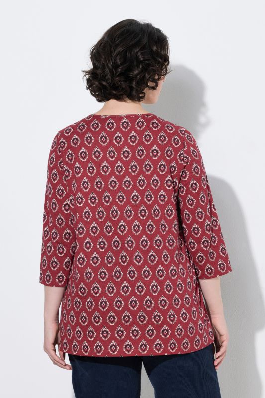 Ikat Medallion PRint 3/4 Sleeve Sweetheart Neckline Tee