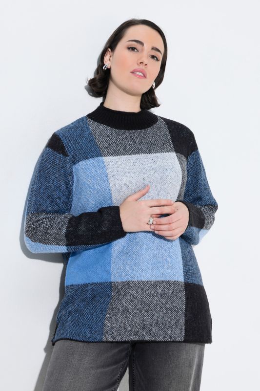 Checkered Long Sleeve Turtleneck Sweater