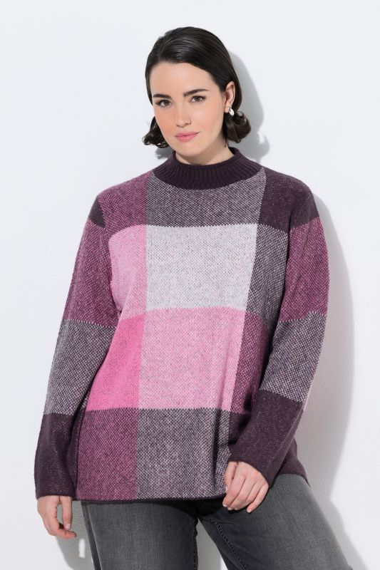 Checkered Long Sleeve Turtleneck Sweater