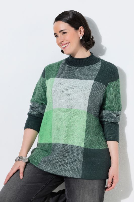 Checkered Long Sleeve Turtleneck Sweater