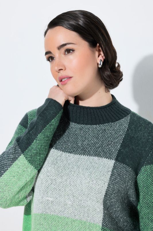 Checkered Long Sleeve Turtleneck Sweater