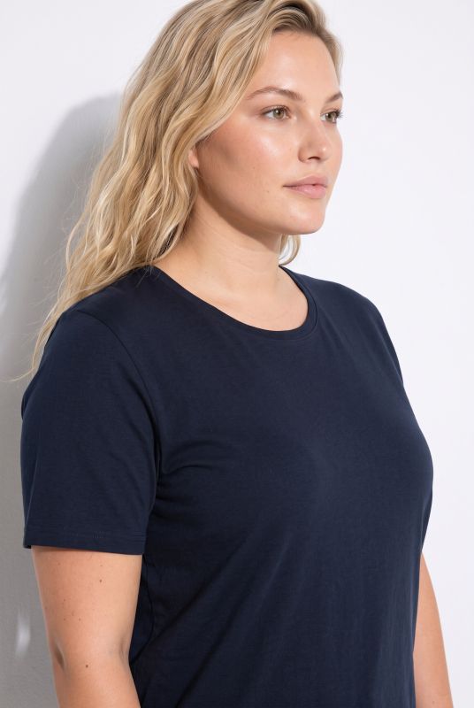 T-shirt, regular fit, short sleeves