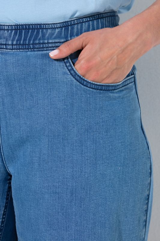 Marlene Elastic Waist Jeans