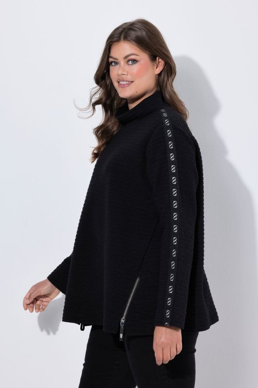 Textured Side Stripe Turtleneck Sweatshirt