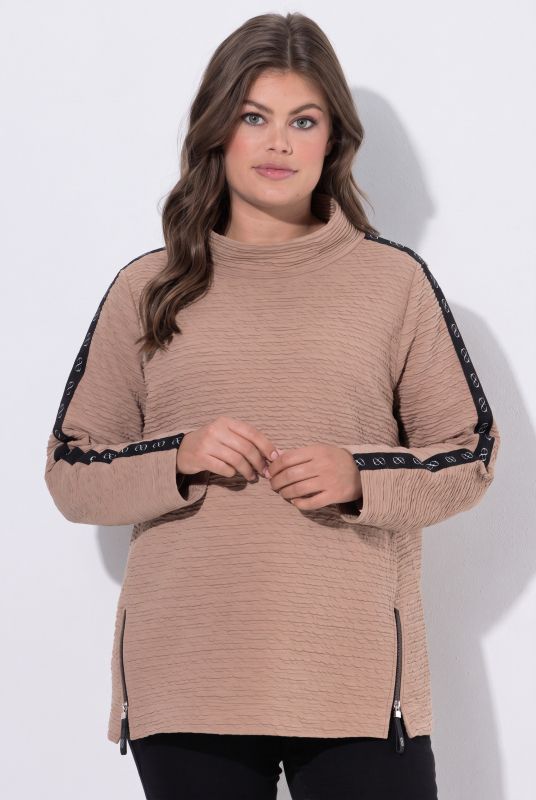 Textured Side Stripe Turtleneck Sweatshirt