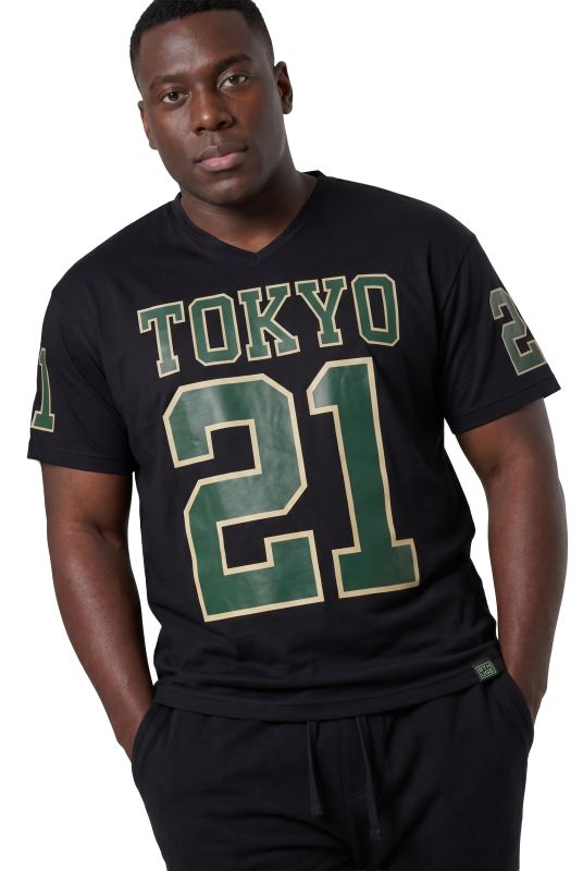STHUGE T-shirt