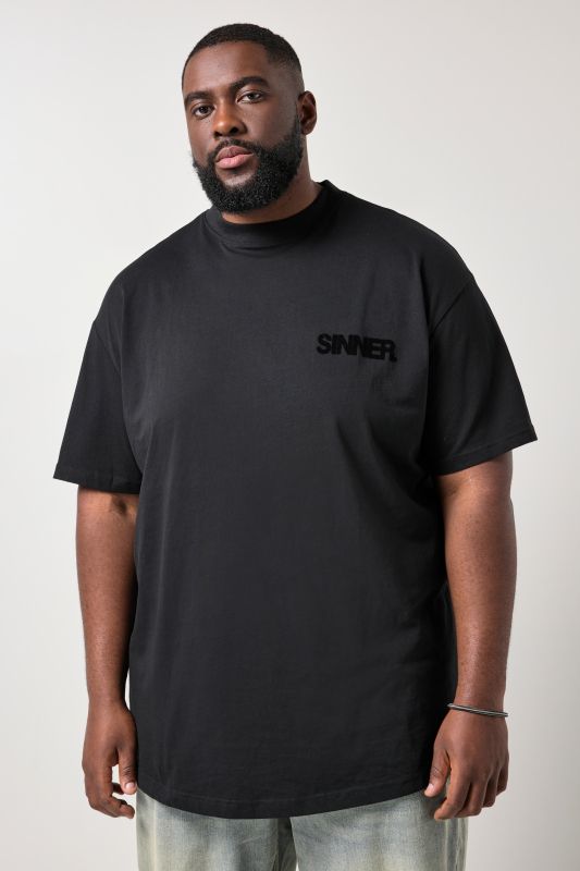 STHUGE T-shirt