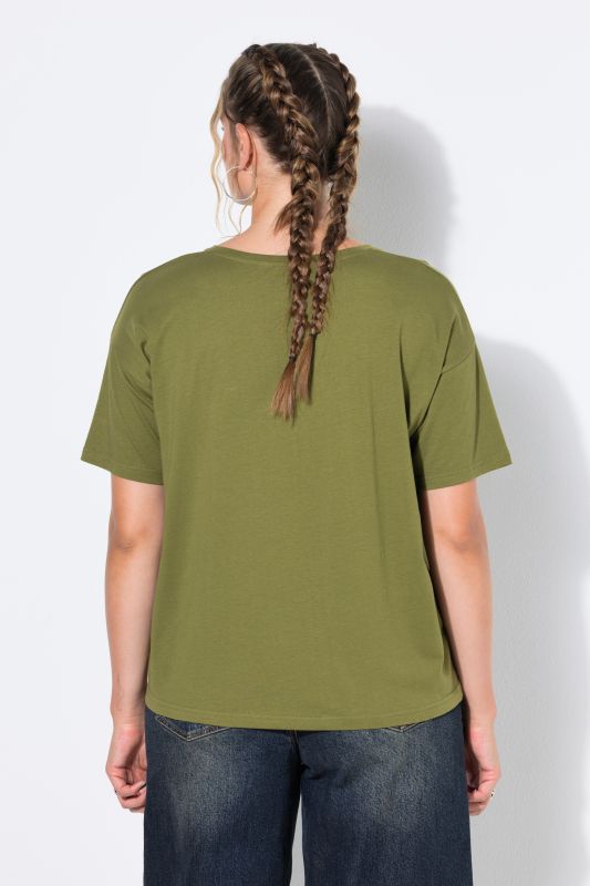 Round Neck Short Sleeve Relaxed Fit Cotton Tee
