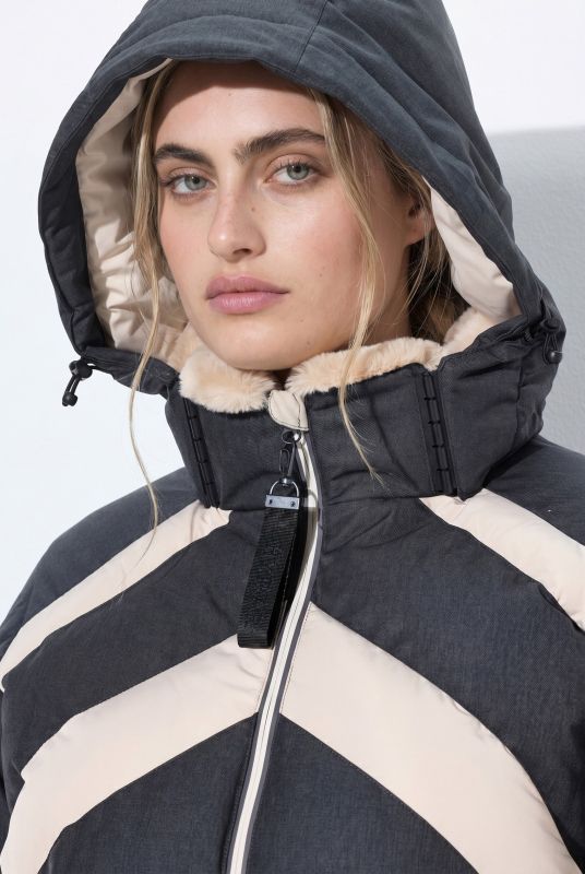 HYPRAR Two-Tone Chevron Quilted Performance Jacket