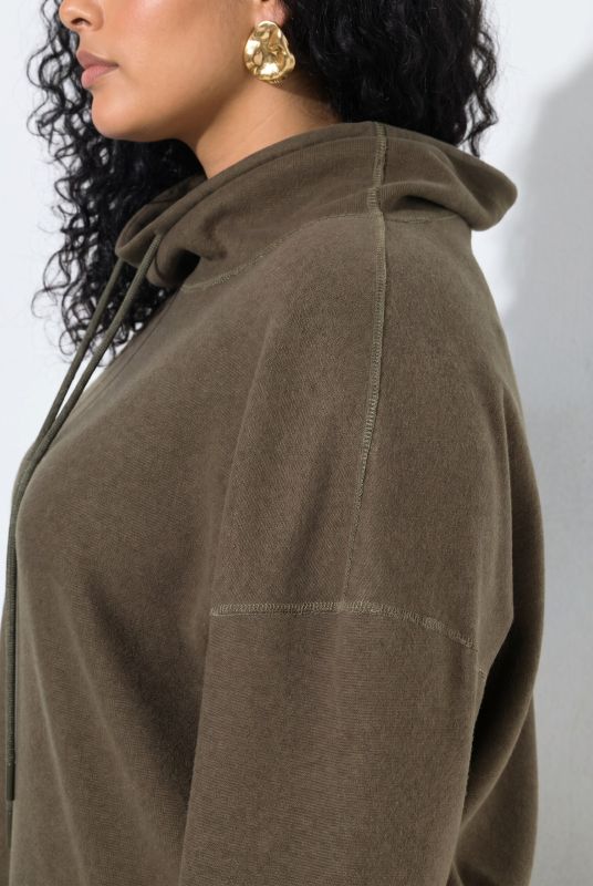 Oversized Turtleneck Sweatshirt