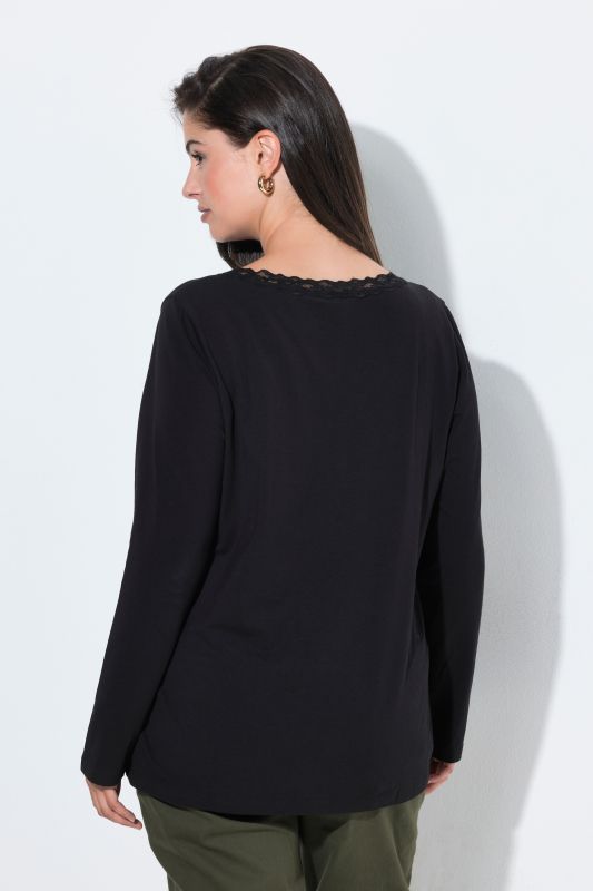 Lace Trim Long Sleeve V-Neck Tee