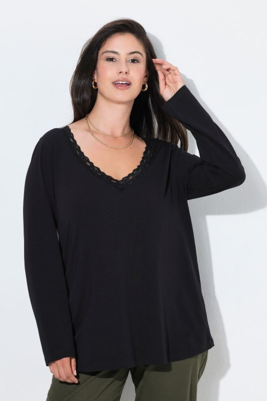Lace Trim Long Sleeve V-Neck Tee