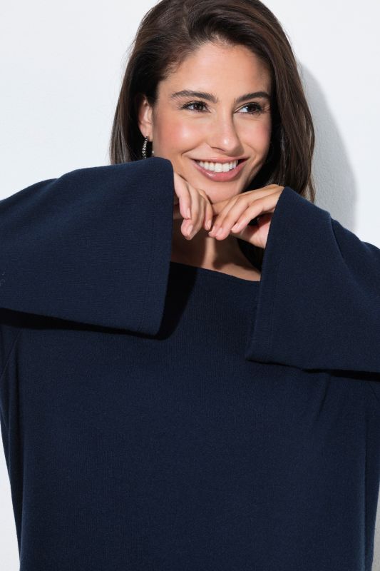 Boat Neck Long Bell Sleeve Tee