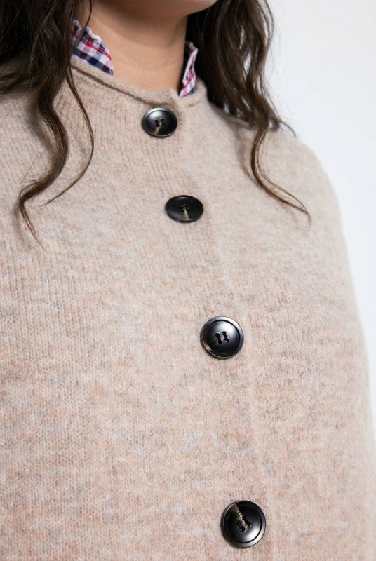 Rolled Edge Button-Down Sweater Vest