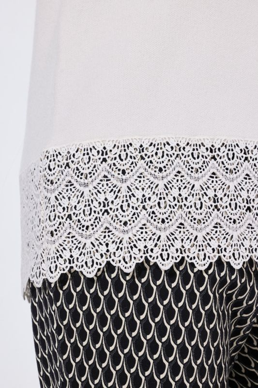 Scalloped Lace Trim Turtleneck Sweater